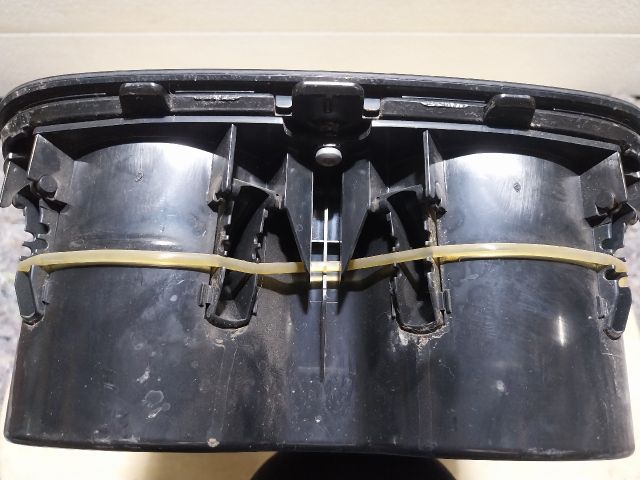 bontott VW TOUAREG Középkonzol Keret