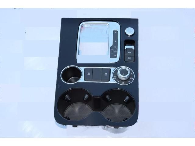 bontott VW TOUAREG Középkonzol Keret