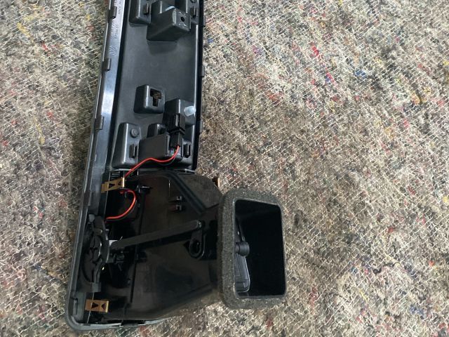 bontott VW TOUAREG Középső Műszerfal Díszléc