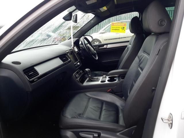 bontott VW TOUAREG Középső Szellőző