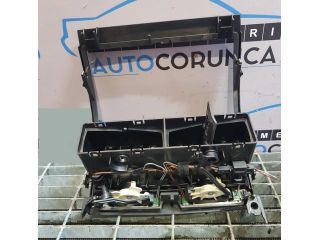 bontott VW TOUAREG Középső Szellőző