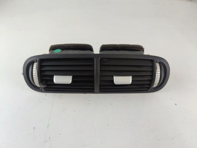 bontott VW TOUAREG Középső Szellőző