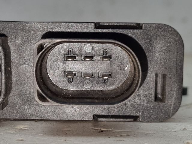 bontott VW TOUAREG Központizár Elektronika