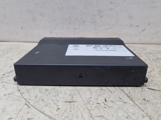 bontott VW TOUAREG Központizár Elektronika