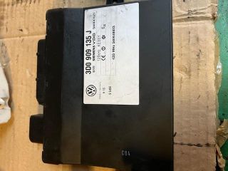 bontott VW TOUAREG Központizár Elektronika