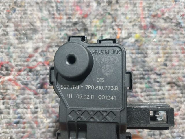 bontott VW TOUAREG Központizár Motor Tankajtó