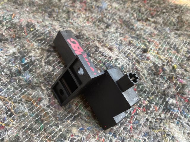 bontott VW TOUAREG Kulcs Nélküli Nyitás Jeladó