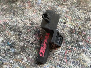 bontott VW TOUAREG Kulcs Nélküli Nyitás Jeladó