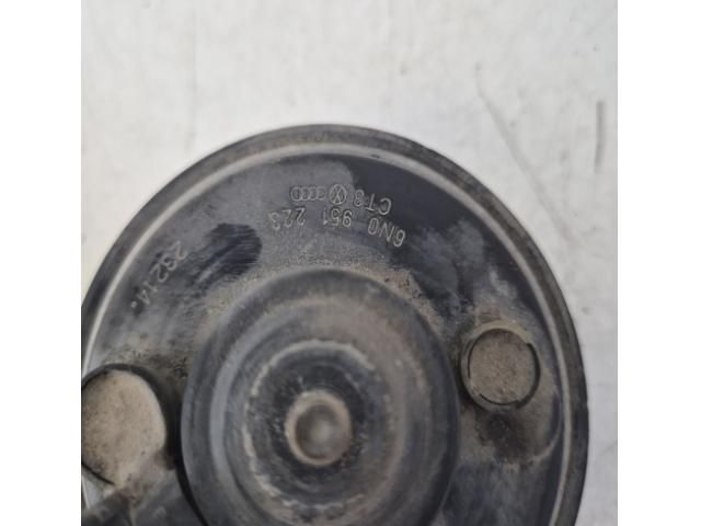 bontott VW TOUAREG Kürt