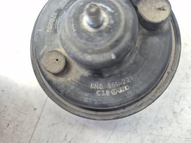 bontott VW TOUAREG Kürt