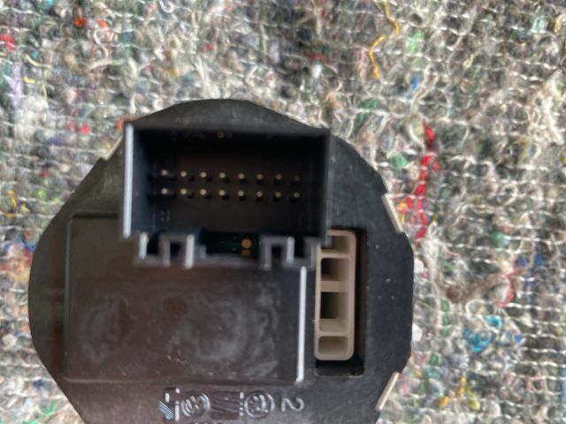 bontott VW TOUAREG Légrugó Kapcsoló