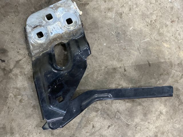 bontott VW TOUAREG Motorháztető Bal Zsanér