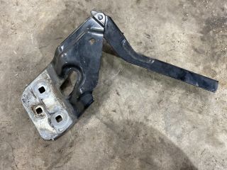 bontott VW TOUAREG Motorháztető Jobb Zsanér