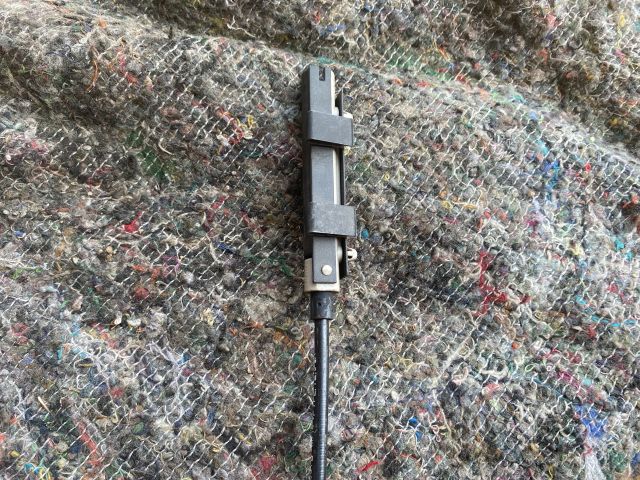 bontott VW TOUAREG Motorháztető Nyitó Bowden