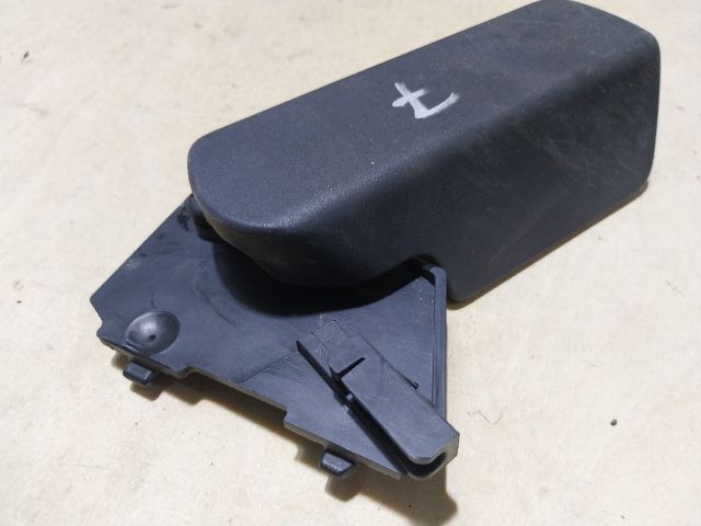 bontott VW TOUAREG Motorháztető Nyitó Kar / Gomb