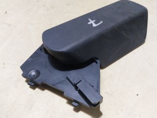 bontott VW TOUAREG Motorháztető Nyitó Kar / Gomb