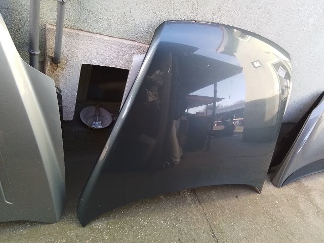 bontott VW TOUAREG Motorháztető Szigetelés