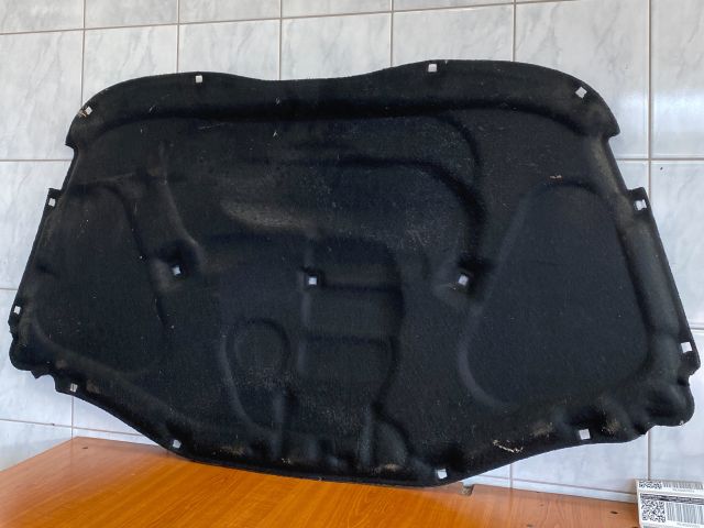 bontott VW TOUAREG Motorháztető Szigetelés