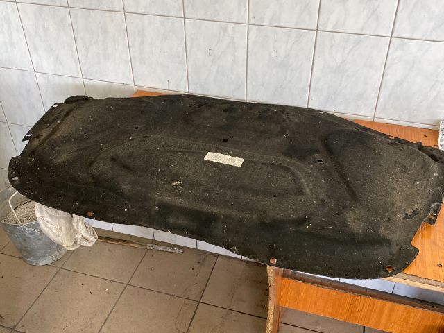 bontott VW TOUAREG Motorháztető Szigetelés