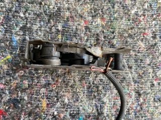 bontott VW TOUAREG Motorháztető Zárszerkezet