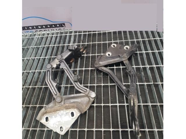 bontott VW TOUAREG Motorháztető Zsanér Pár