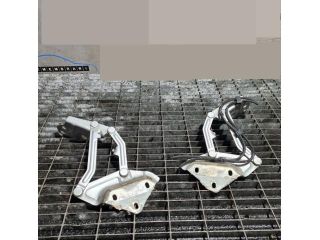 bontott VW TOUAREG Motorháztető Zsanér Pár