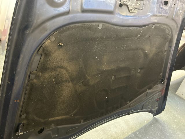 bontott VW TOUAREG Motorháztető