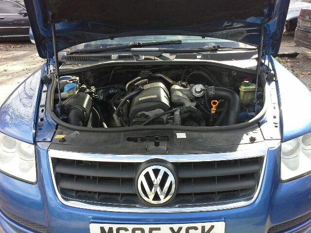 bontott VW TOUAREG Motorháztető