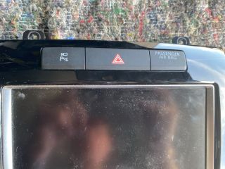 bontott VW TOUAREG Multifunkciós Kijelző