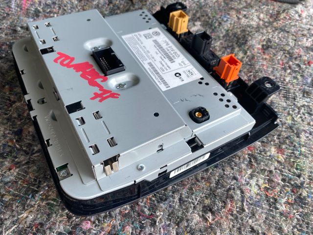 bontott VW TOUAREG Multifunkciós Kijelző