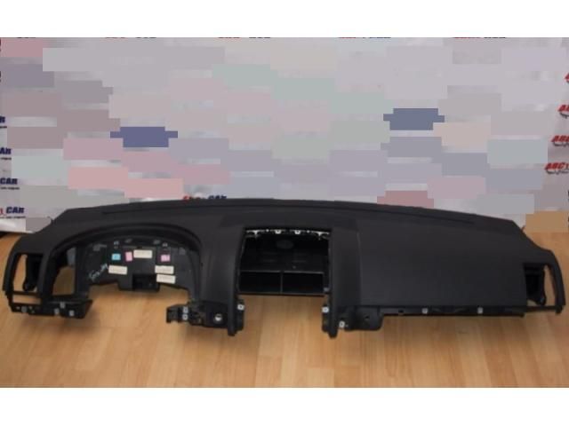 bontott VW TOUAREG Műszerfal Héj