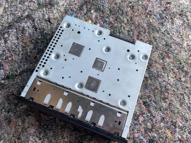 bontott VW TOUAREG Navigáció Elektronika