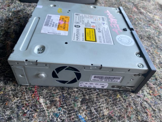 bontott VW TOUAREG Navigáció Elektronika