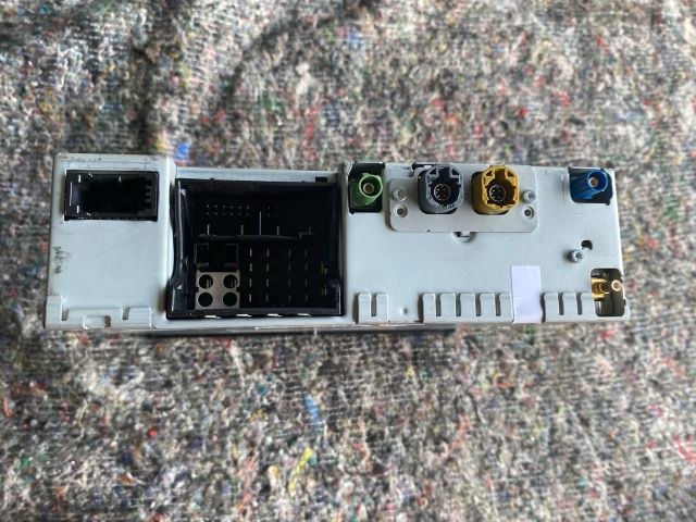 bontott VW TOUAREG Navigáció Elektronika