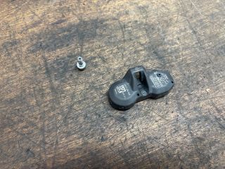 bontott VW TOUAREG Okos Kerékszelep