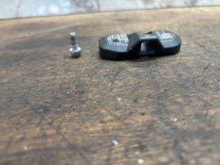 bontott VW TOUAREG Okos Kerékszelep