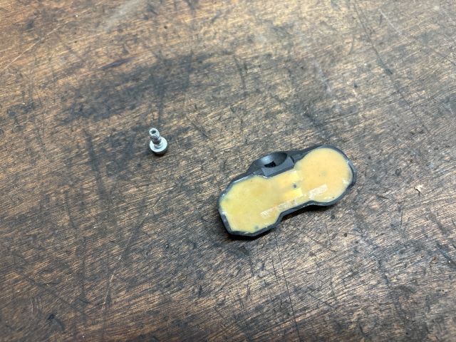 bontott VW TOUAREG Okos Kerékszelep