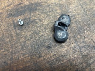 bontott VW TOUAREG Okos Kerékszelep