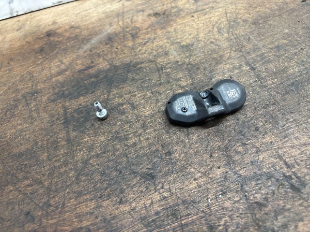 bontott VW TOUAREG Okos Kerékszelep