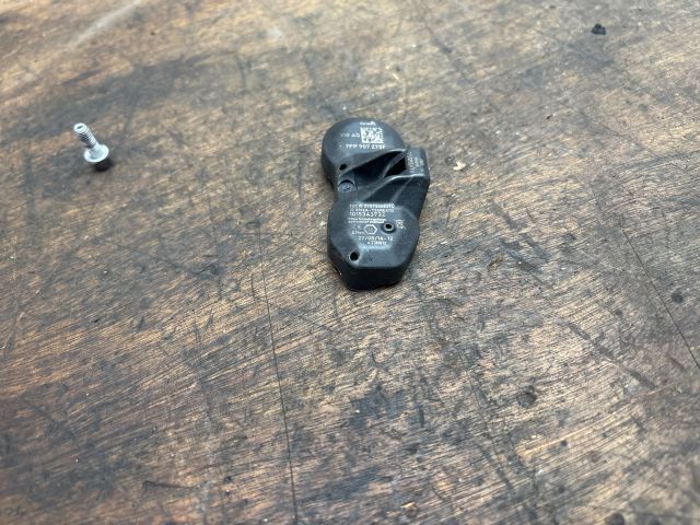 bontott VW TOUAREG Okos Kerékszelep