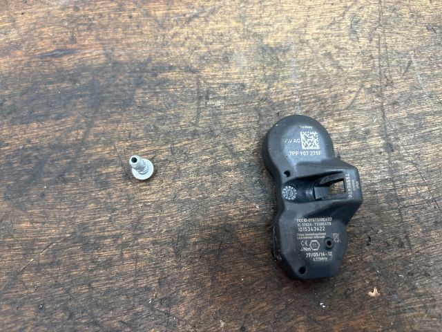 bontott VW TOUAREG Okos Kerékszelep