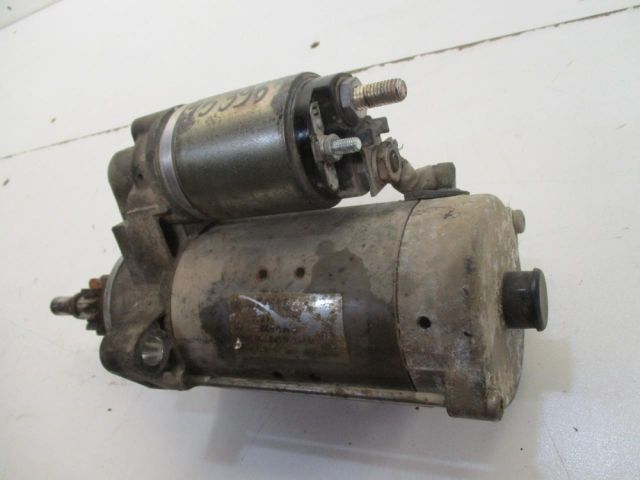 bontott VW TOUAREG Önindító