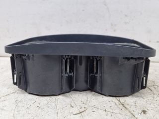 bontott VW TOUAREG Pohártartó