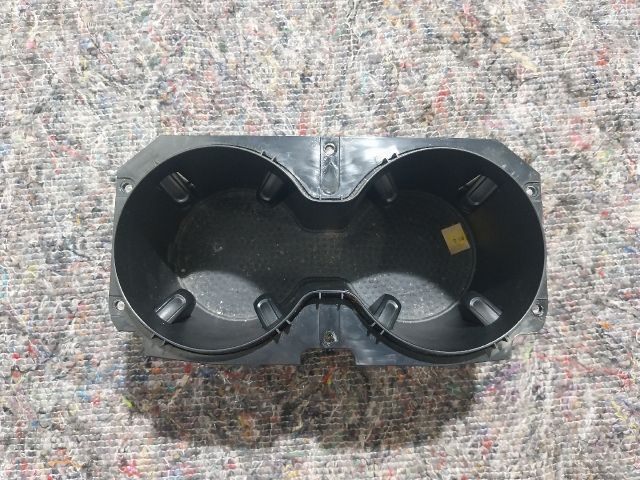 bontott VW TOUAREG Pohártartó