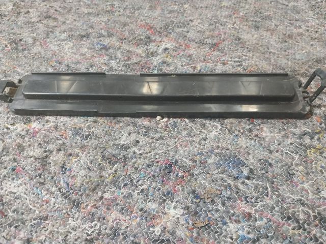 bontott VW TOUAREG Pollenszűrő Fedél