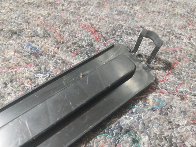 bontott VW TOUAREG Pollenszűrő Fedél