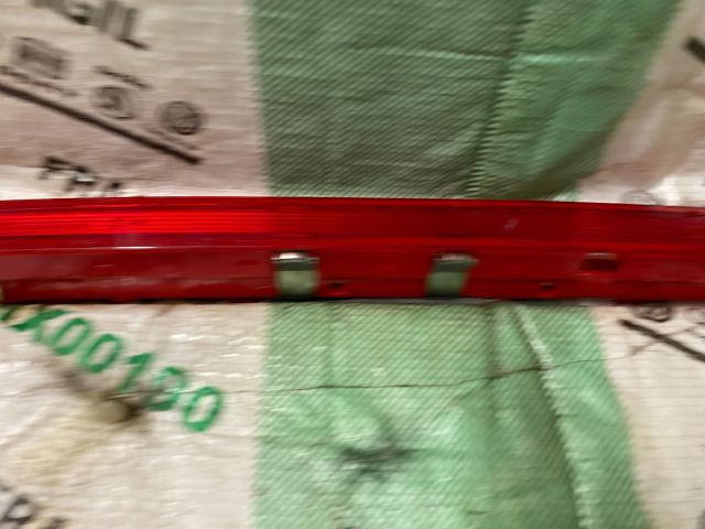 bontott VW TOUAREG Pótféklámpa