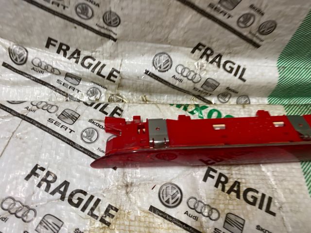 bontott VW TOUAREG Pótféklámpa