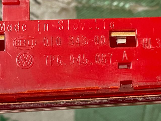 bontott VW TOUAREG Pótféklámpa