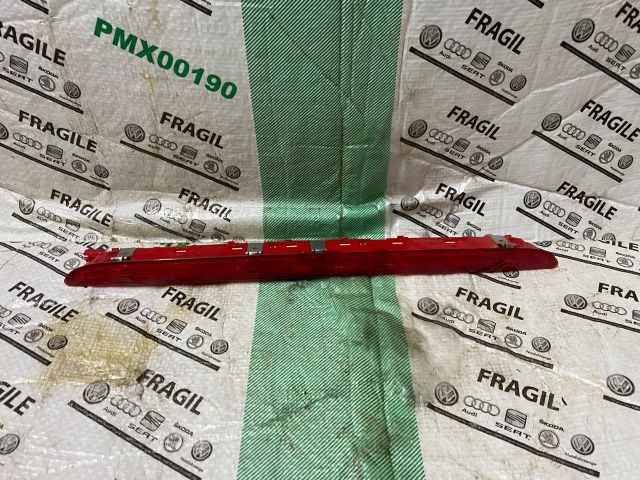 bontott VW TOUAREG Pótféklámpa